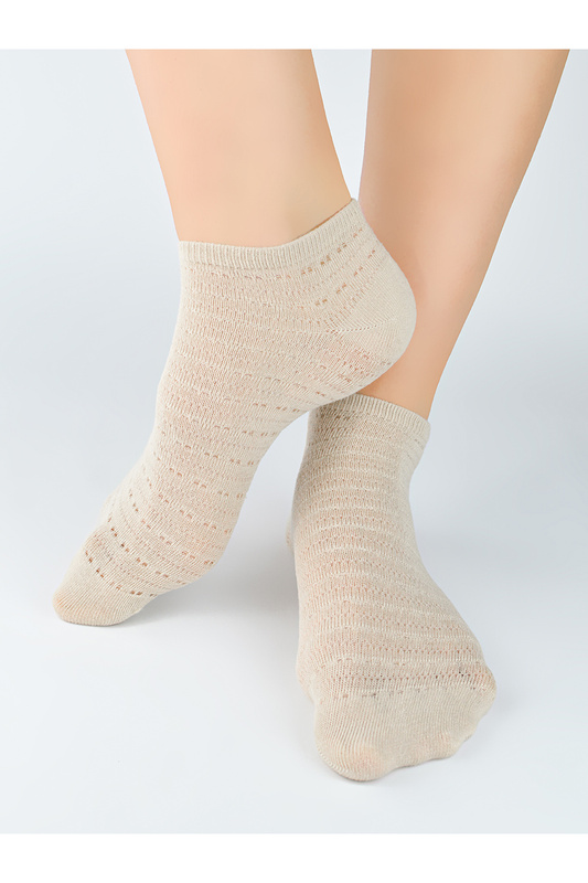 Skarpetki damskie żakardowe dziurki SB121 beżowe Noviti