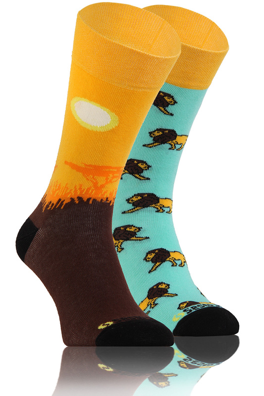 Skarpetki damskie dwie różne wzorzyste CASUAL lew Sesto Senso